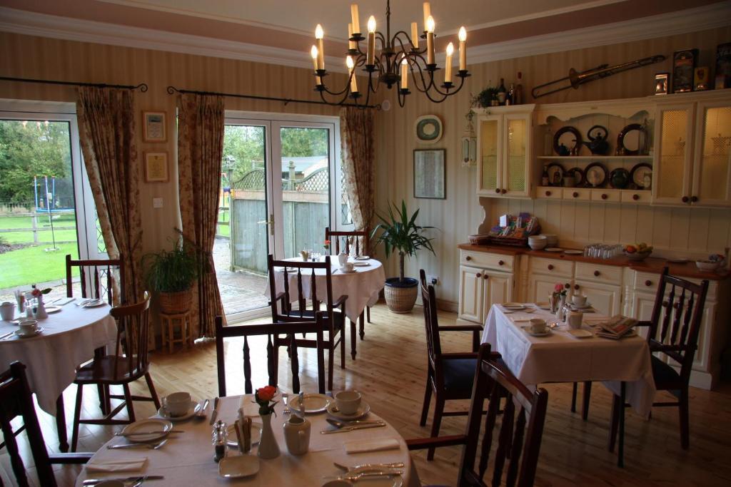 Dungimmon House Hotel Баликонъл Екстериор снимка